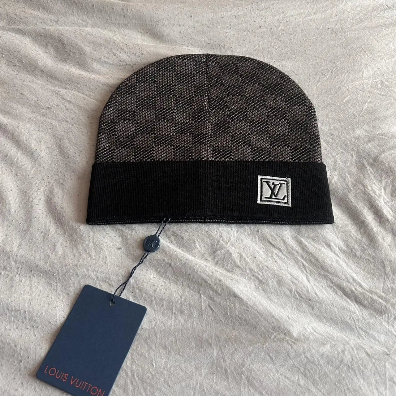 LV Men's Black & Grey Beanie