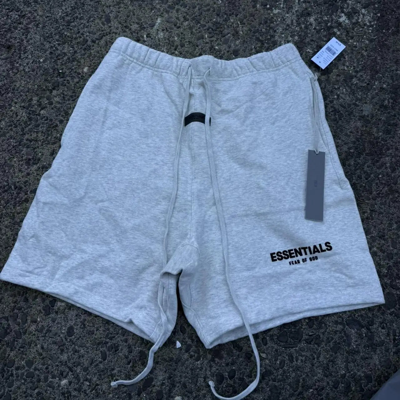 Fear of God Ess-entials Sho-rts